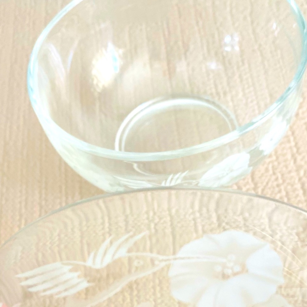 Vintage glass bowls, hummingbird / floral, set of 2